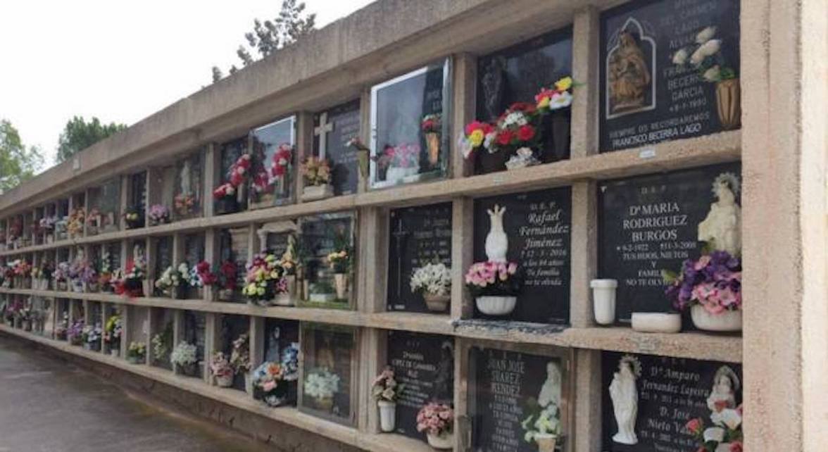 Málaga instalará 1.710 paneles solares fotovoltaicos sobre los bloques de nichos de cementerio Parcemasa