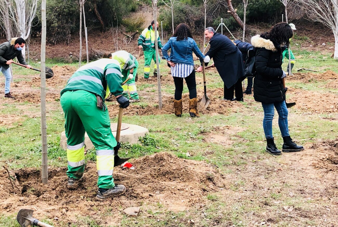 Parcesa organiza junto al Ayuntamiento de Alcobendas una jornada de reforestación para sus empleados