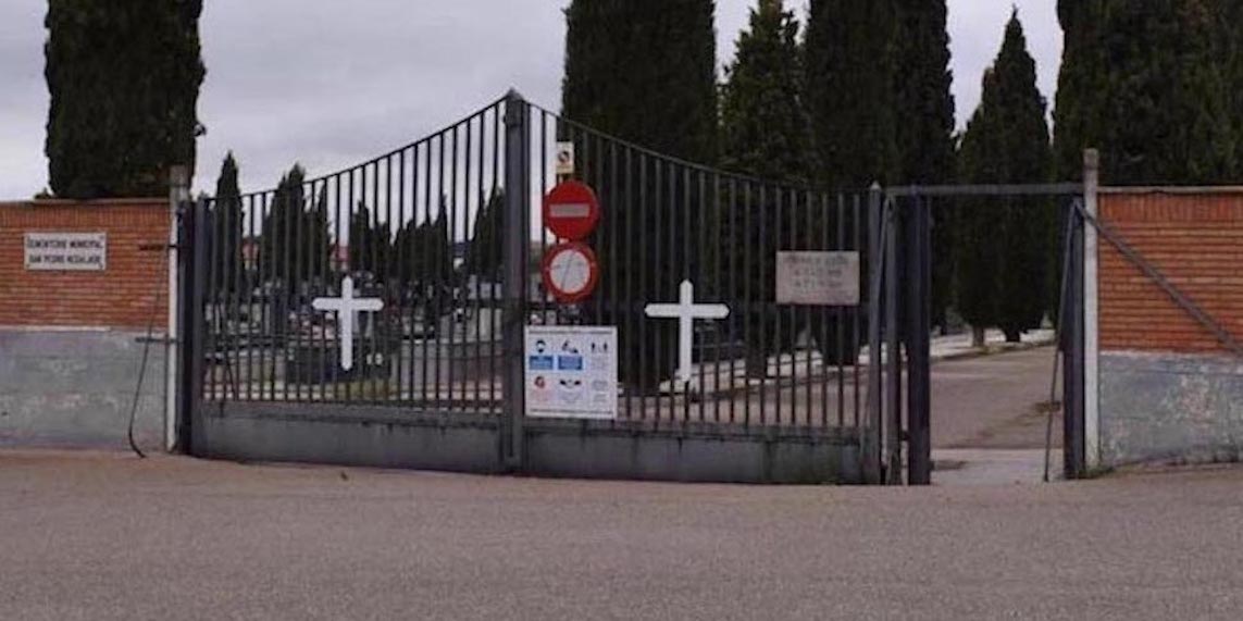 La alcaldesa de Aranda del Duero valora muy seriamente privatizar la gestión del cementerio