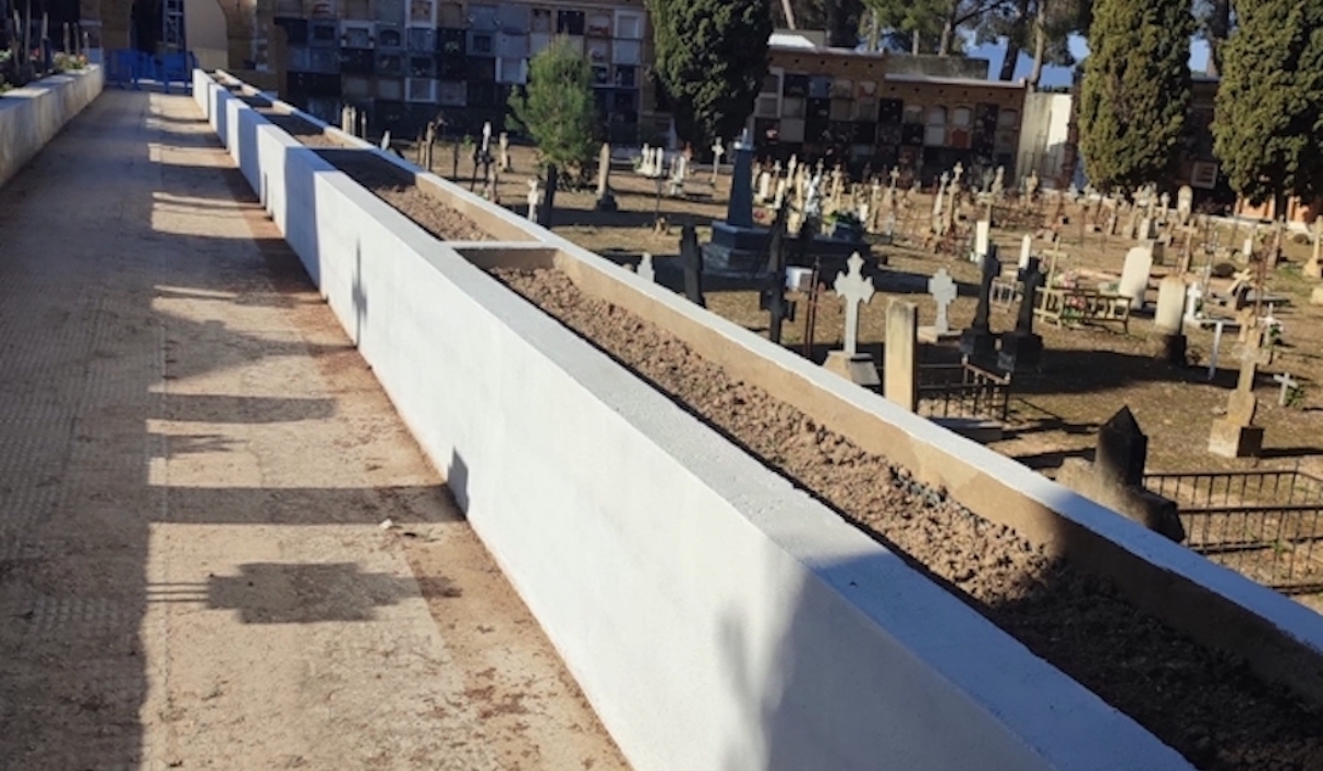 Refuerzan un segundo muro del cementerio de Ibi para evitar un posible derrumbe