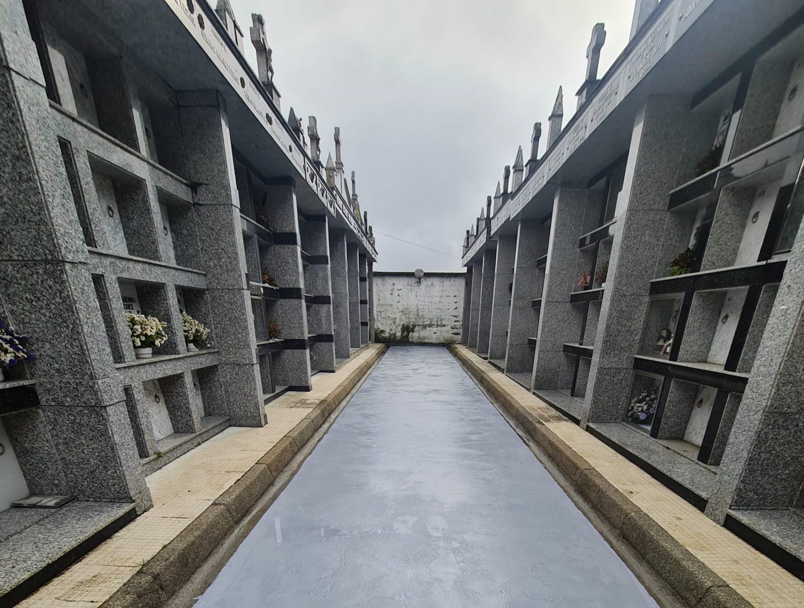 Pontevedra comenzará un plan para mejorar los cementerios municipales