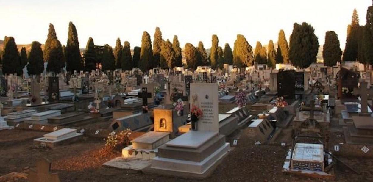 Suben el precio de todos los servicios del cementerio de Castellón y también la venta de nichos y mausoleos