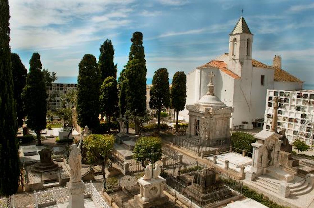 Siete cementerios compiten por ser el más bonito de España