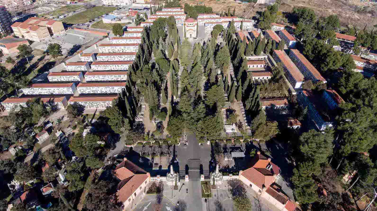 Plena normalidad del sector funerario catalán pensando en la festividad de Todos los Santos
