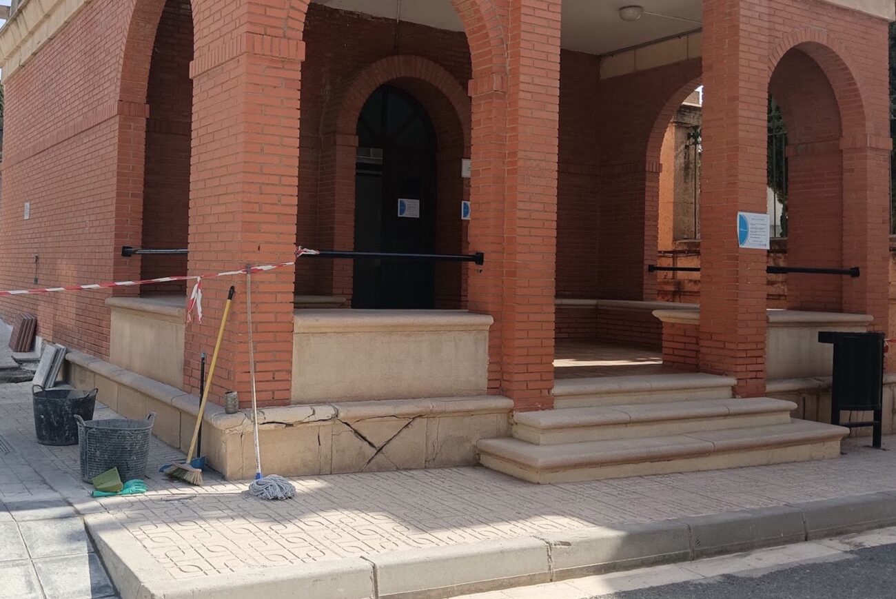 Inician las obras de accesibilidad a los baños del cementerio de Almería