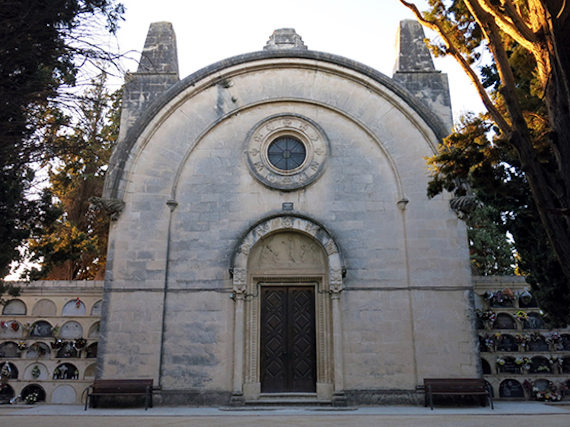 El Ayuntamiento de Vilafranca reformará la capilla del cementerio que lleva tres años cerrada