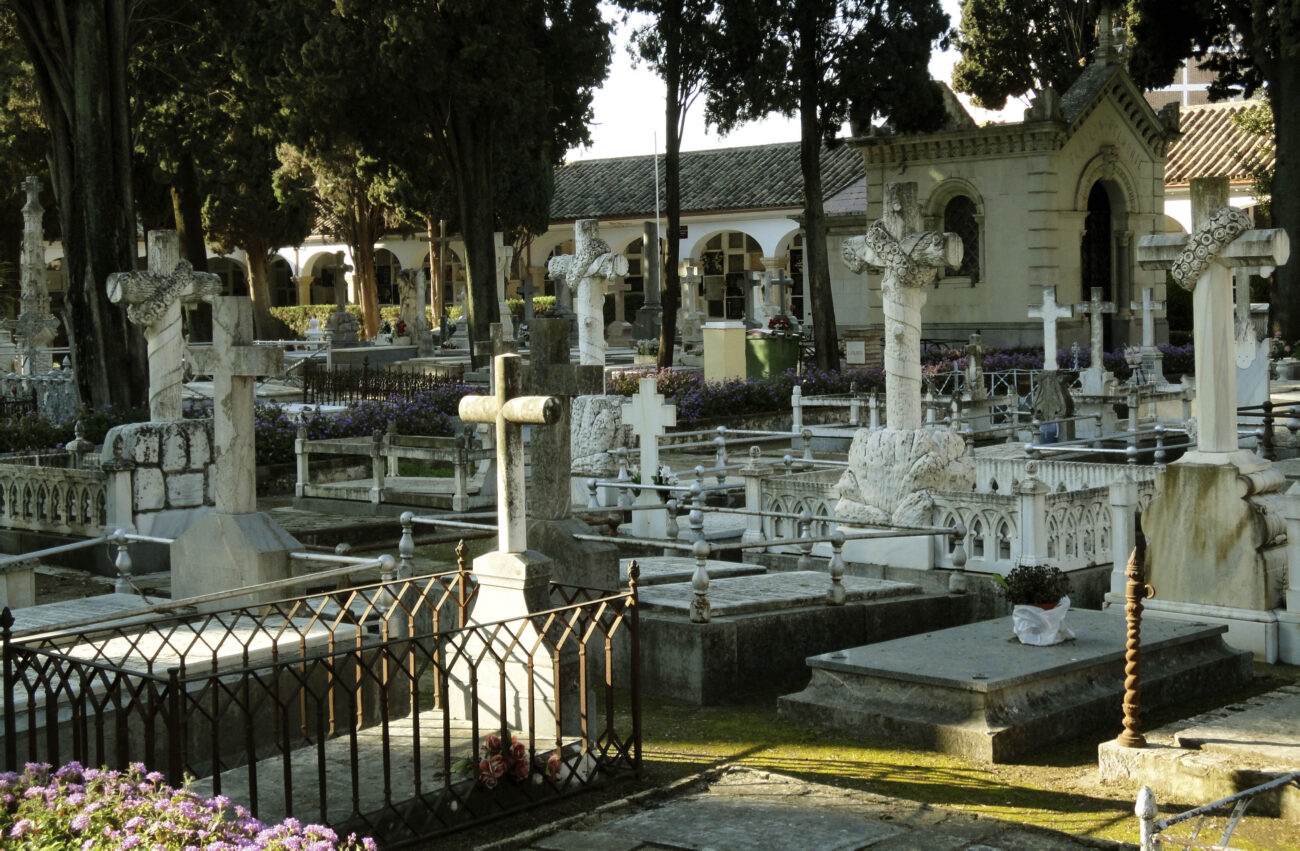 Imgema y Cecosam firman un acuerdo para dotar de más zonas verdes a los cementerios de Córdoba