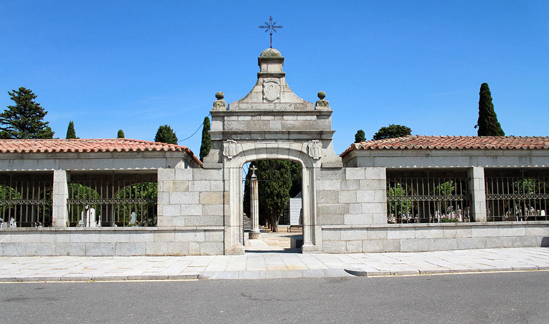 Ávila aprueba la construcción nuevas fosas, nichos y columbarios para lo que destina 400.000 euros