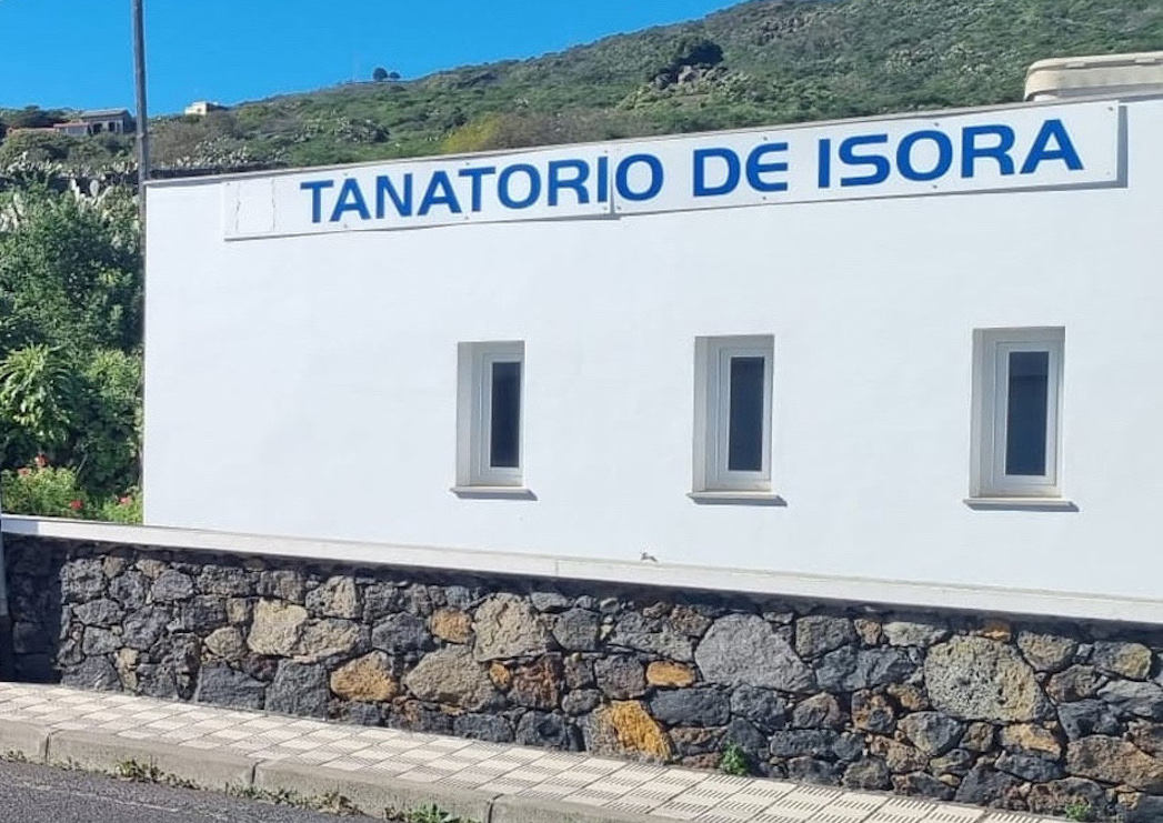 El Ayuntamiento de Valverde adjudica la construcción de aparcamientos para el Tanatorio de Isora
