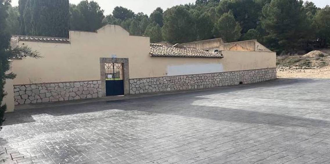 El Ayuntamiento de Campo de Mirra activa un Plan Especial para la ampliación del cementerio municipal
