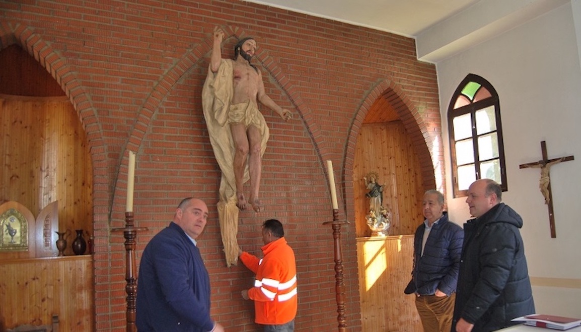 La talla de Jesús Resucitado del cementerio de Lucena regresa a la capilla de Jesús Nazareno