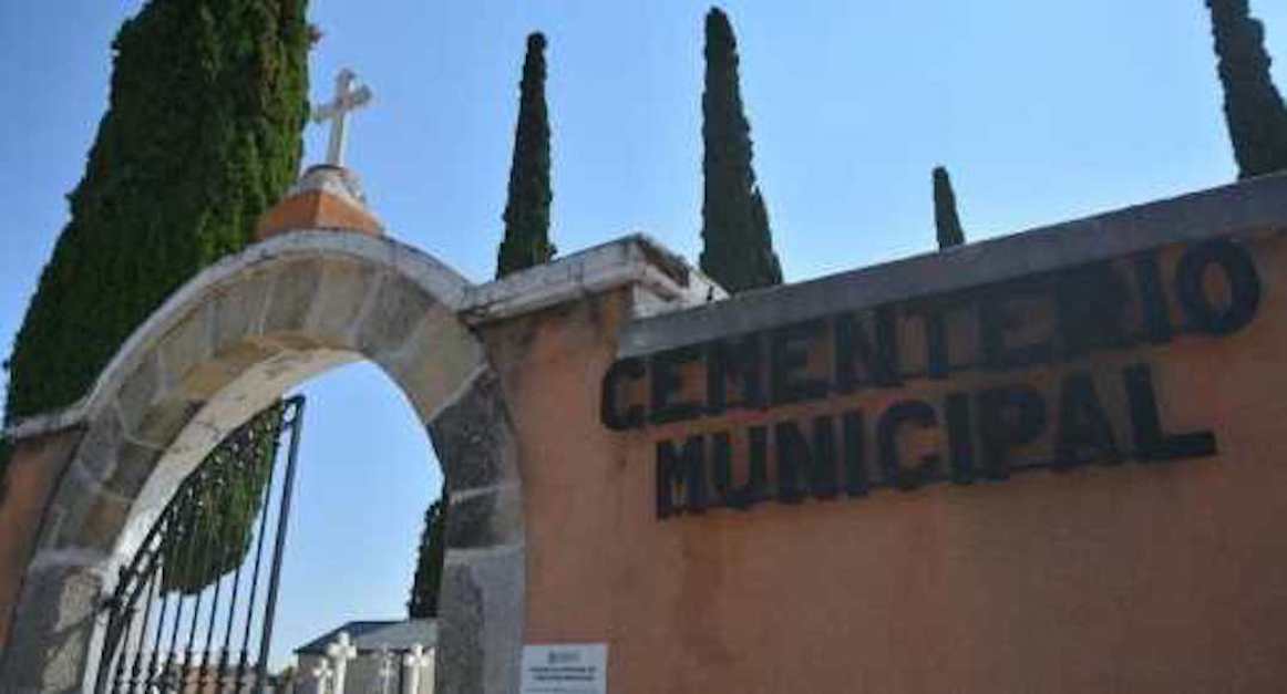El cementerio de Cacabelos no admite más enterramientos por falta de espacio
