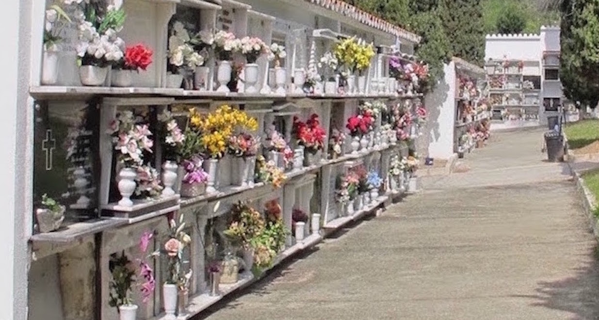 Exhuman y creman por error los restos de un matrimonio enterrados en el cementerio desde hace 33 y 17 años