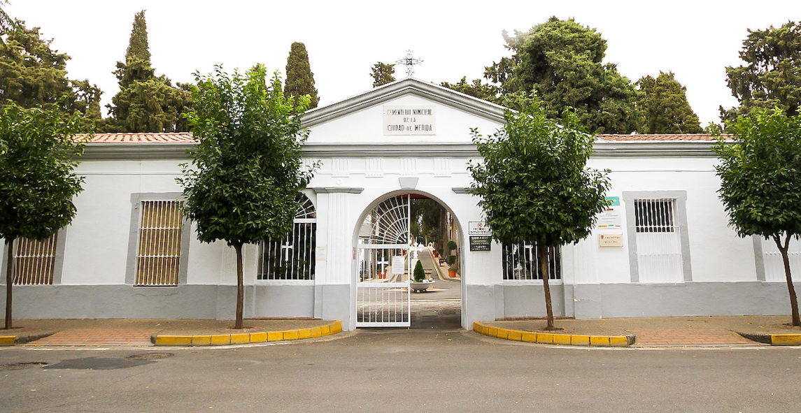 Mérida recepciona en su cementerio 288 nichos prefabricados y distribuidos en cuatro plantas