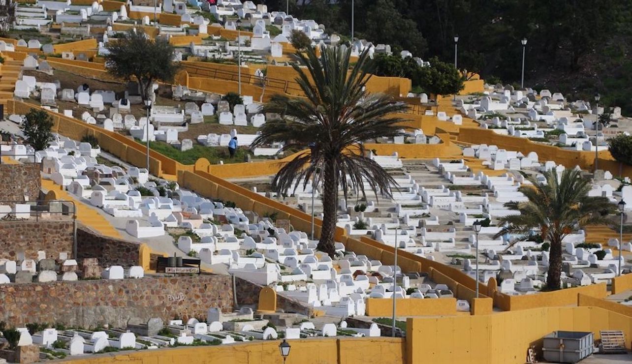 En breve dispondrá el cementerio Sidi Embarek de 150 nuevas fosas de enterramiento