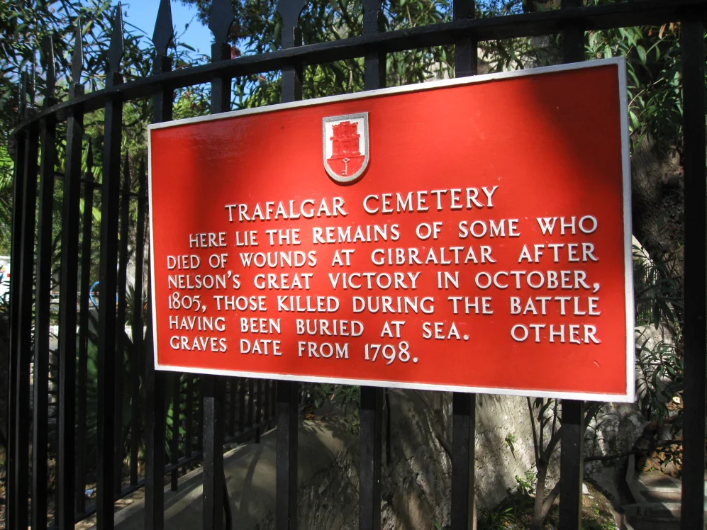 [BREVES] Visitas teatralizadas en el cementerio de San Miguel // El camposanto de Trafalgar en Gibraltar