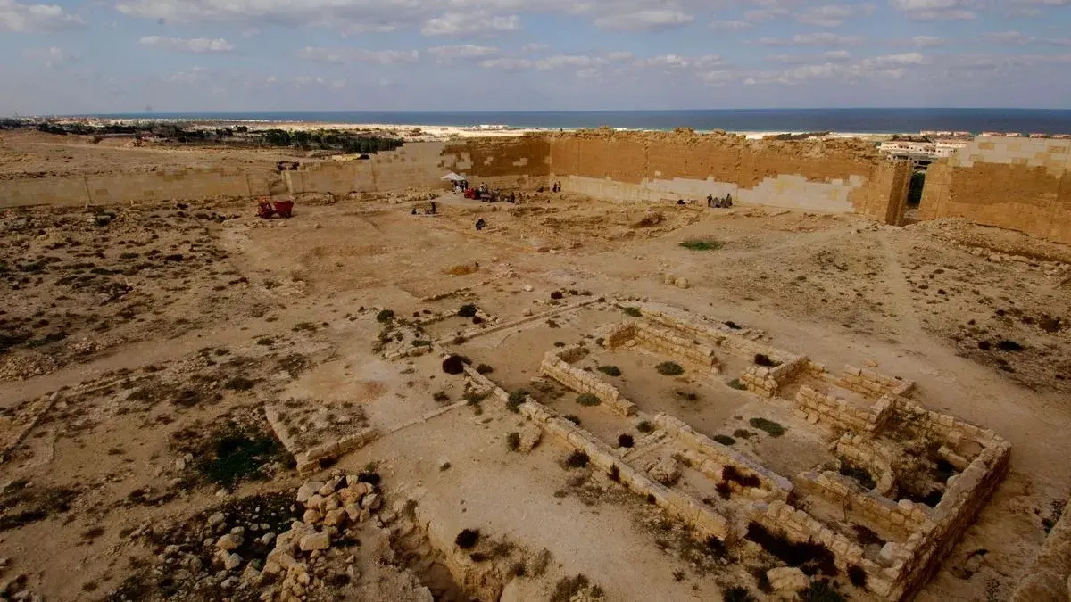 Descubren dos nuevos depósitos funerarios visigodos en el yacimiento de La Garma
