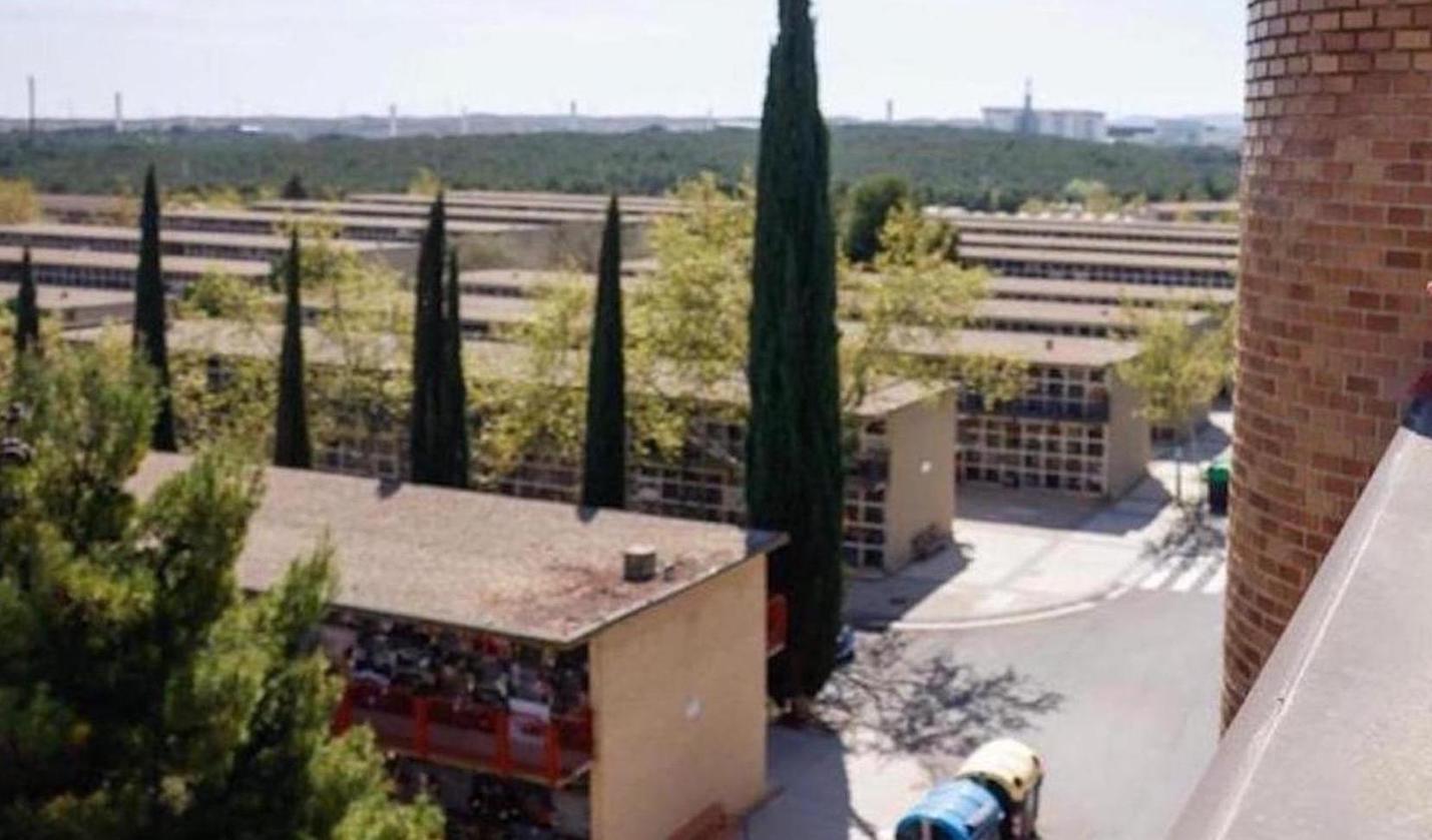 Dos empresas se disputan la construcción de 6.160 plantas fotovoltaicas en el cementerio de Torrero