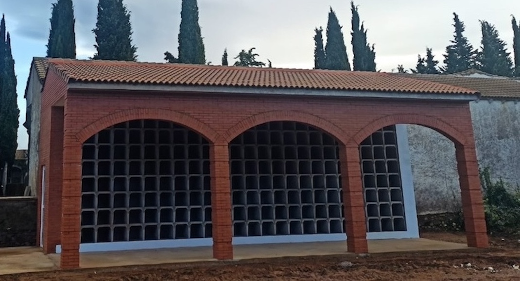 El cementerio municipal de Jaca ya dispone de 162 nuevos columbarios