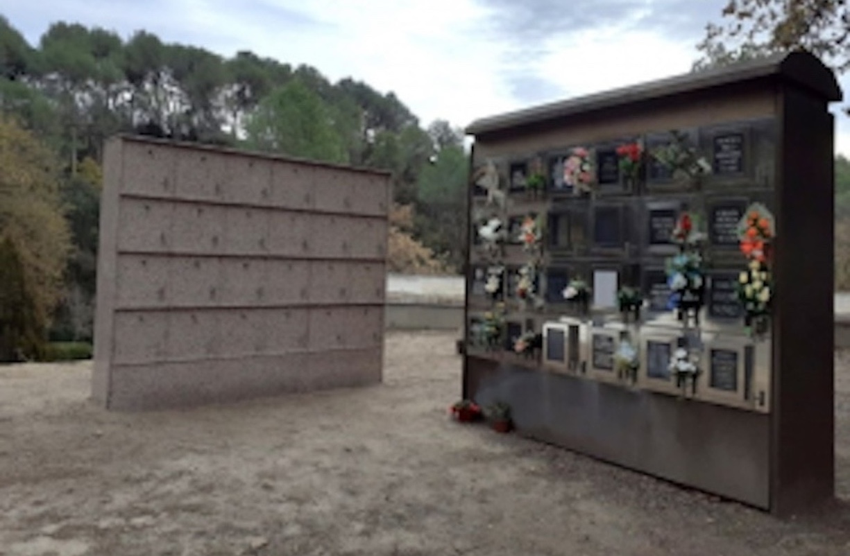 El cementerio de Barberá dispone de 24 nuevos columbarios para atender la demanda