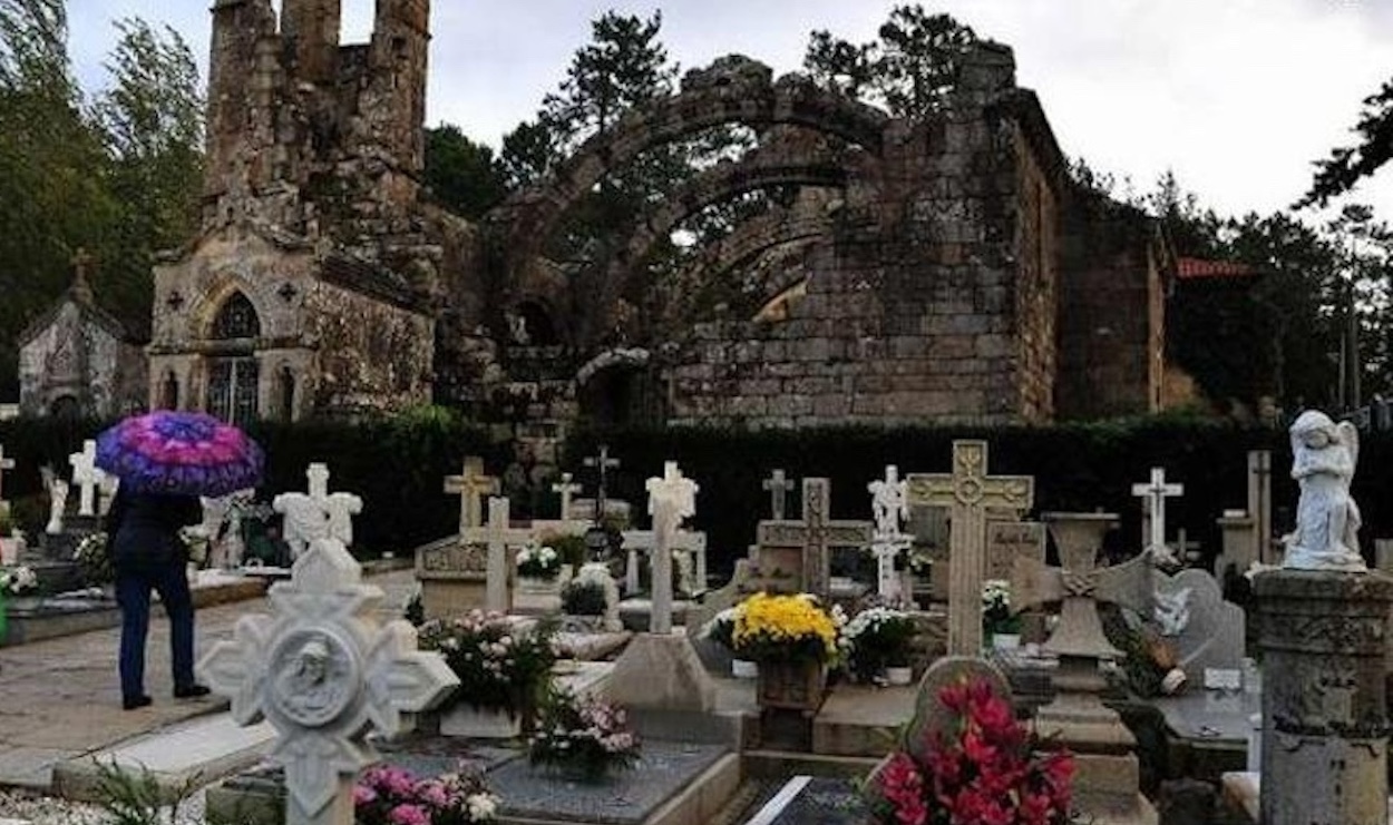 Ruedan un thriller de Netflix en el cementerio de Santa Mariña en Cambados