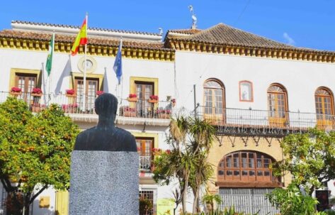 Marbella abonará 3,8 millones a la empresa que fue concesionaria de los cementerios del municipio