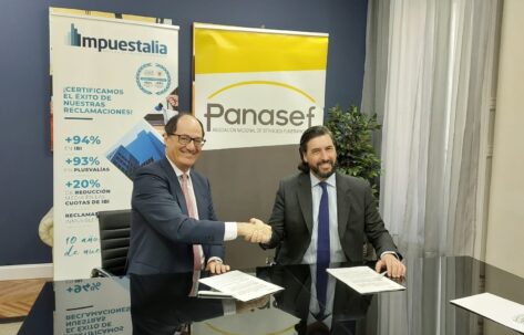 Panasef e Impuestalia firman un acuerdo para ayudar a las empresas asociadas al ahorro de tributos