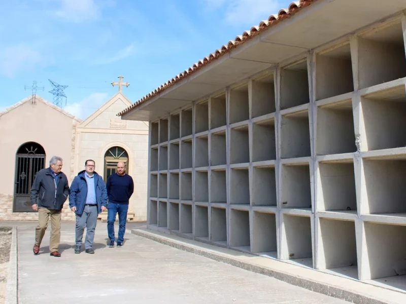 El Bonillo construye 88 nuevos nichos y 30 columbarios en su cementerio municipal