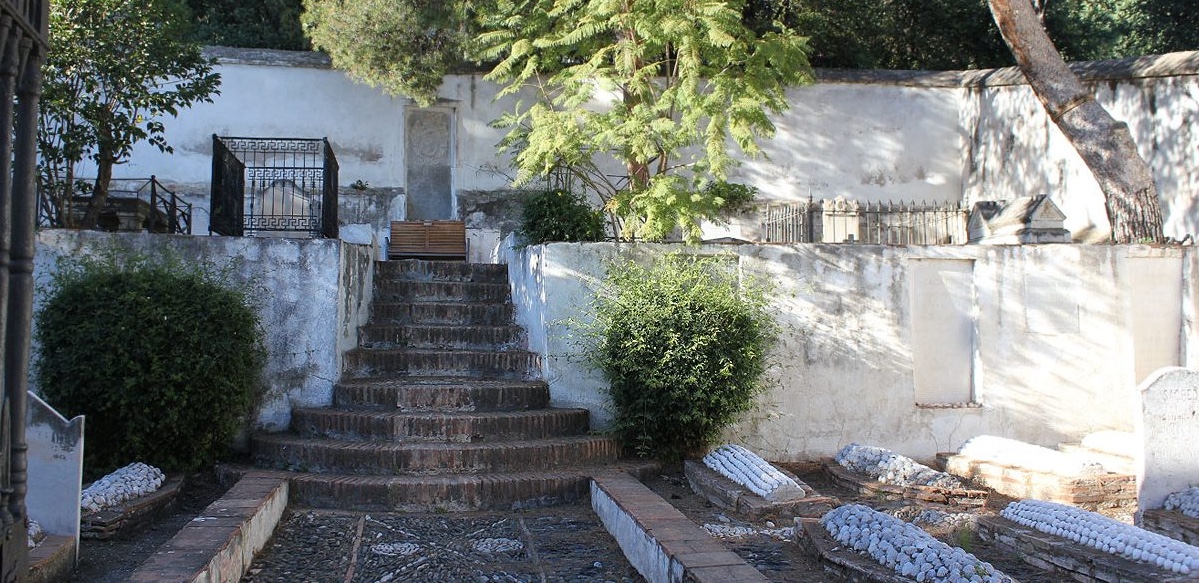 La actividad cultural del Cementerio Inglés de Málaga superando las 45 mil visitas permitirá su restauración
