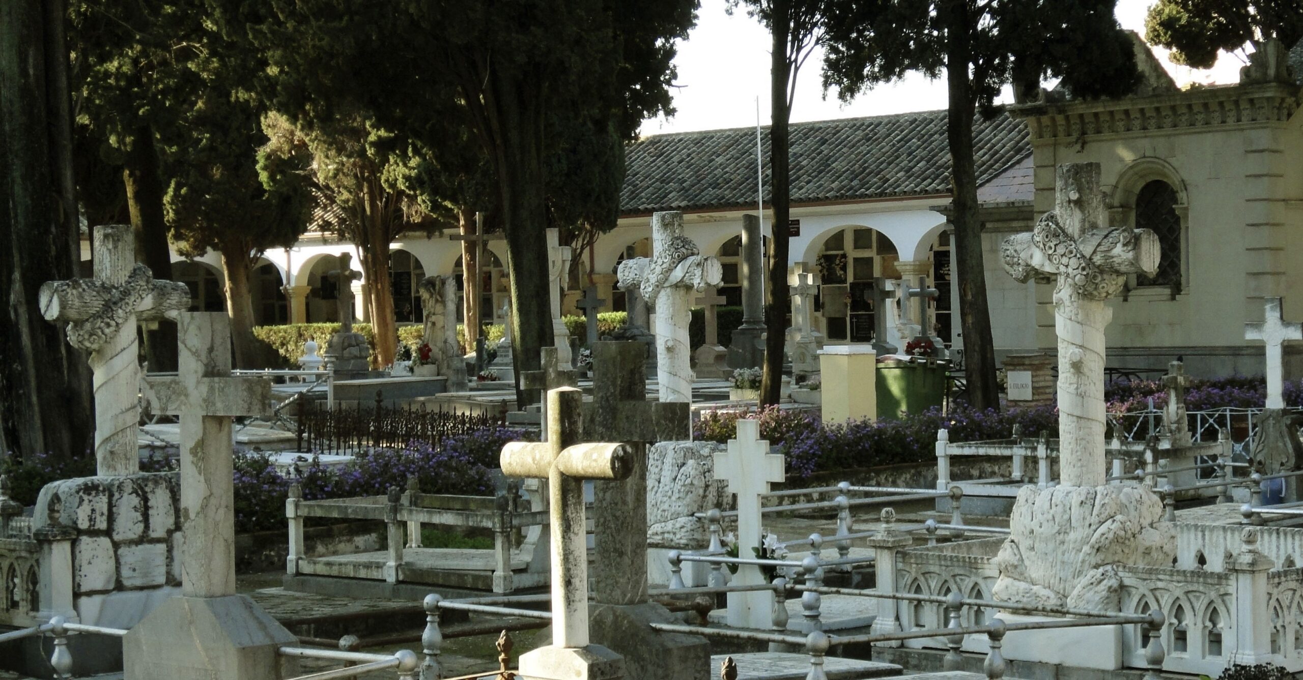 El sindicato CTA alerta del deterioro en el servicio y la imagen de los cementerios municipales de Córdoba