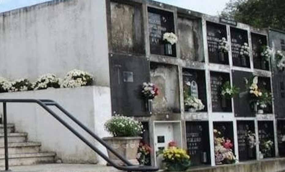 La nueva ordenanza del cementerio de Sarria sustituye a la anterior que data de 2008