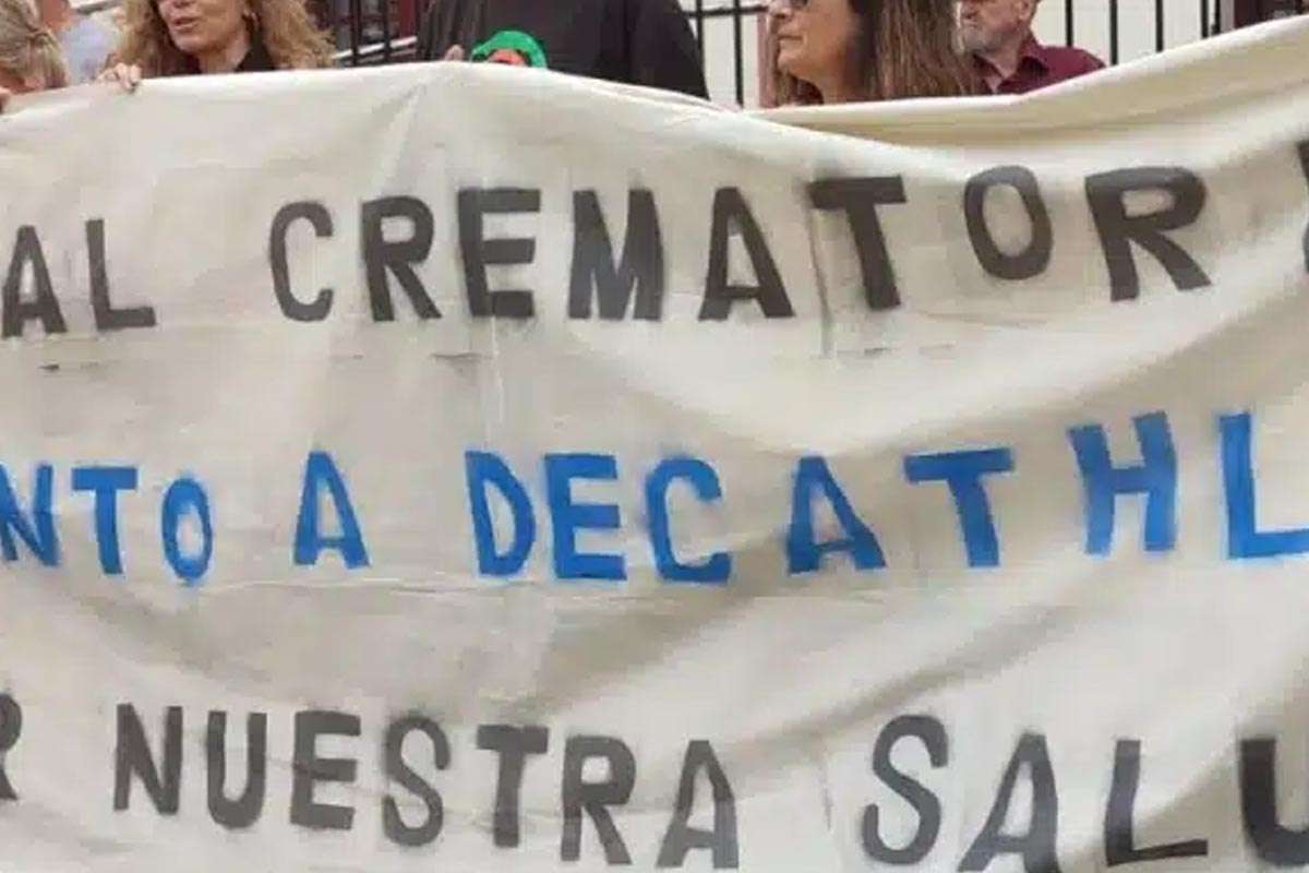 Vecinos de Sevilla exigen revisar el proyecto de un crematorio cerca de sus hogares