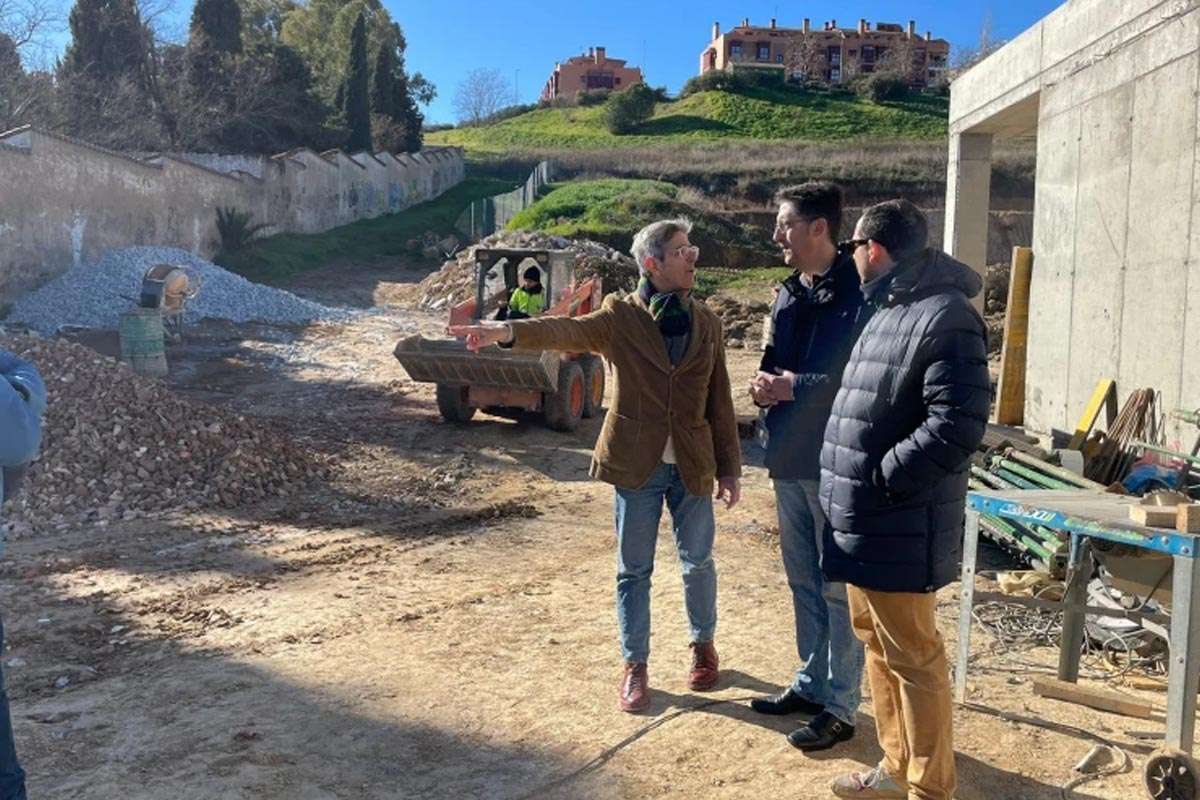 Las obras del cementerio de Cáceres avanzan y estarán listas antes del verano