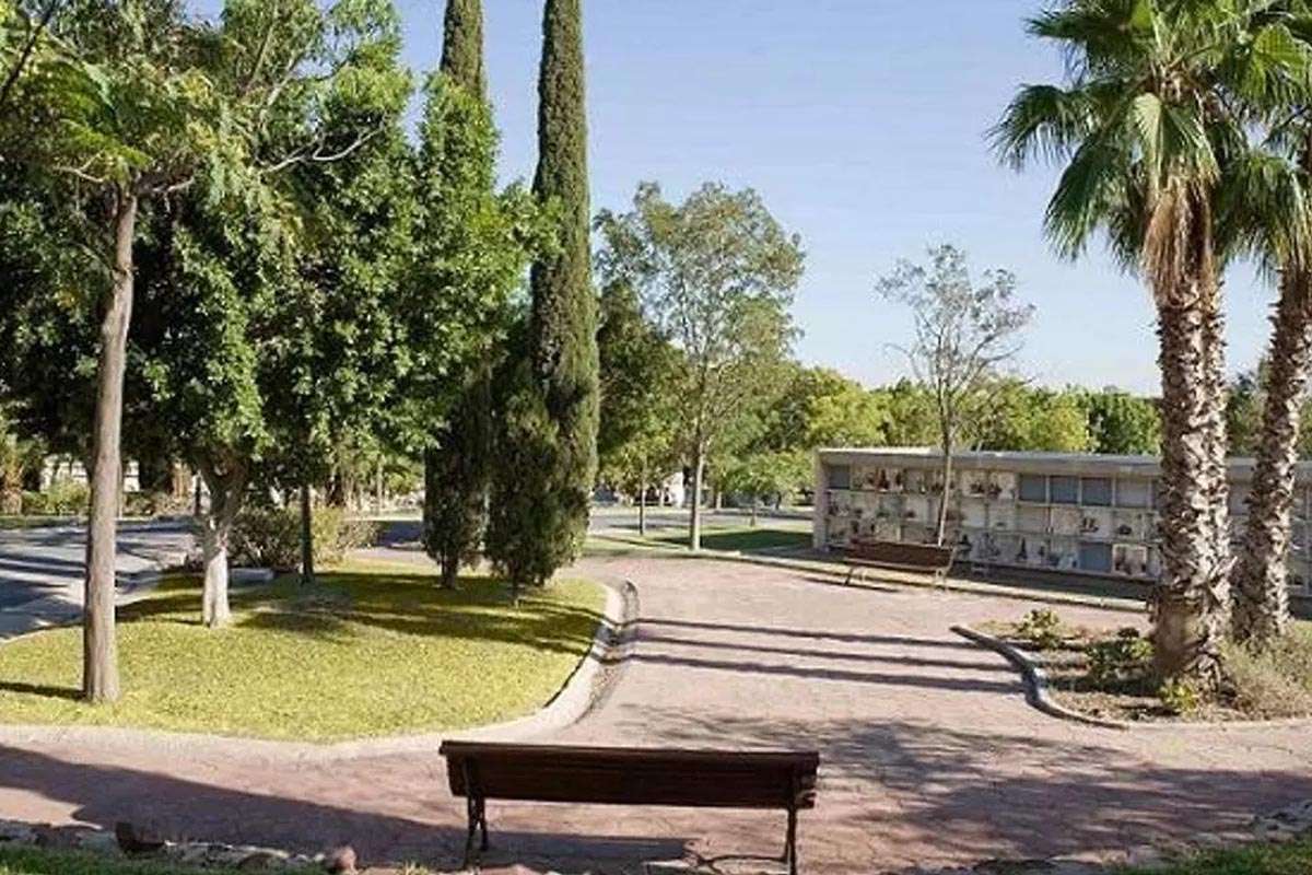 Málaga actualiza las tarifas funerarias tras 13 años congeladas: cremaciones y tanatorios suben un 15%