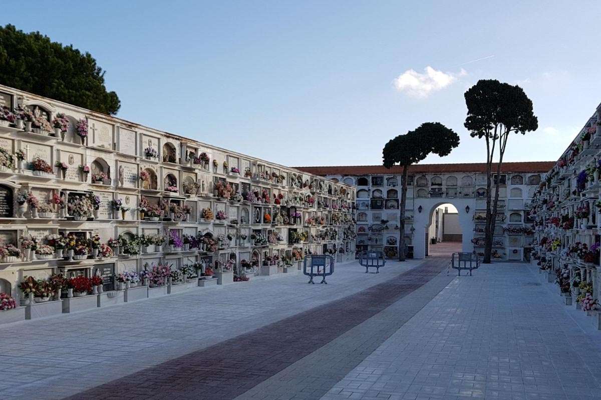 Un sepelio digno para todos: la nueva apuesta social del Cementerio de La Línea