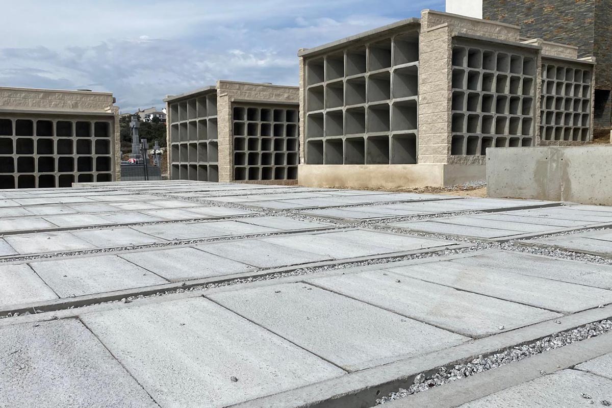 El cementerio de El Vellón se renueva: 86 nuevos nichos y 108 fosas para un espacio más digno