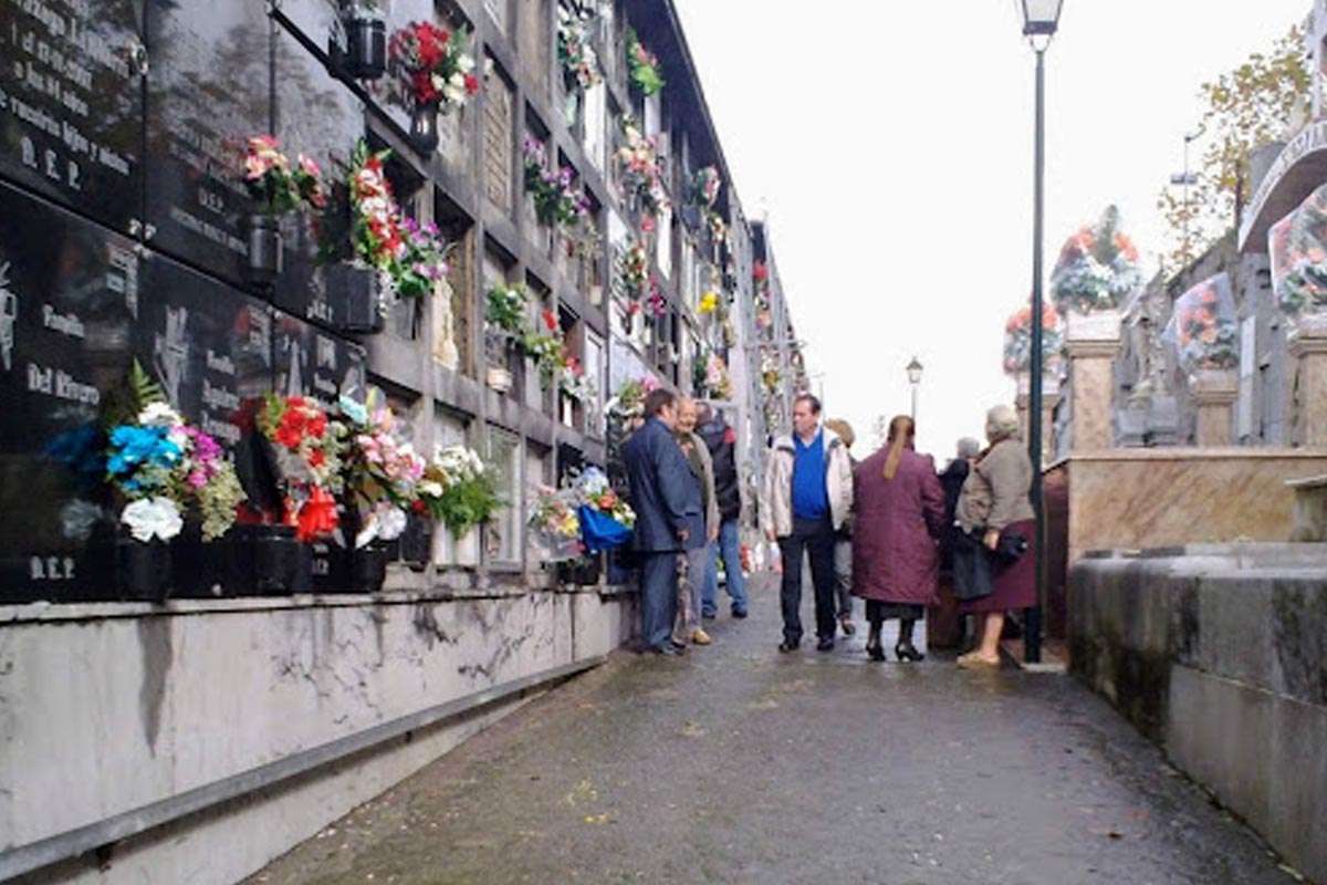 Polémica y continuidad: Urbegi sigue a cargo de los cementerios de Barakaldo