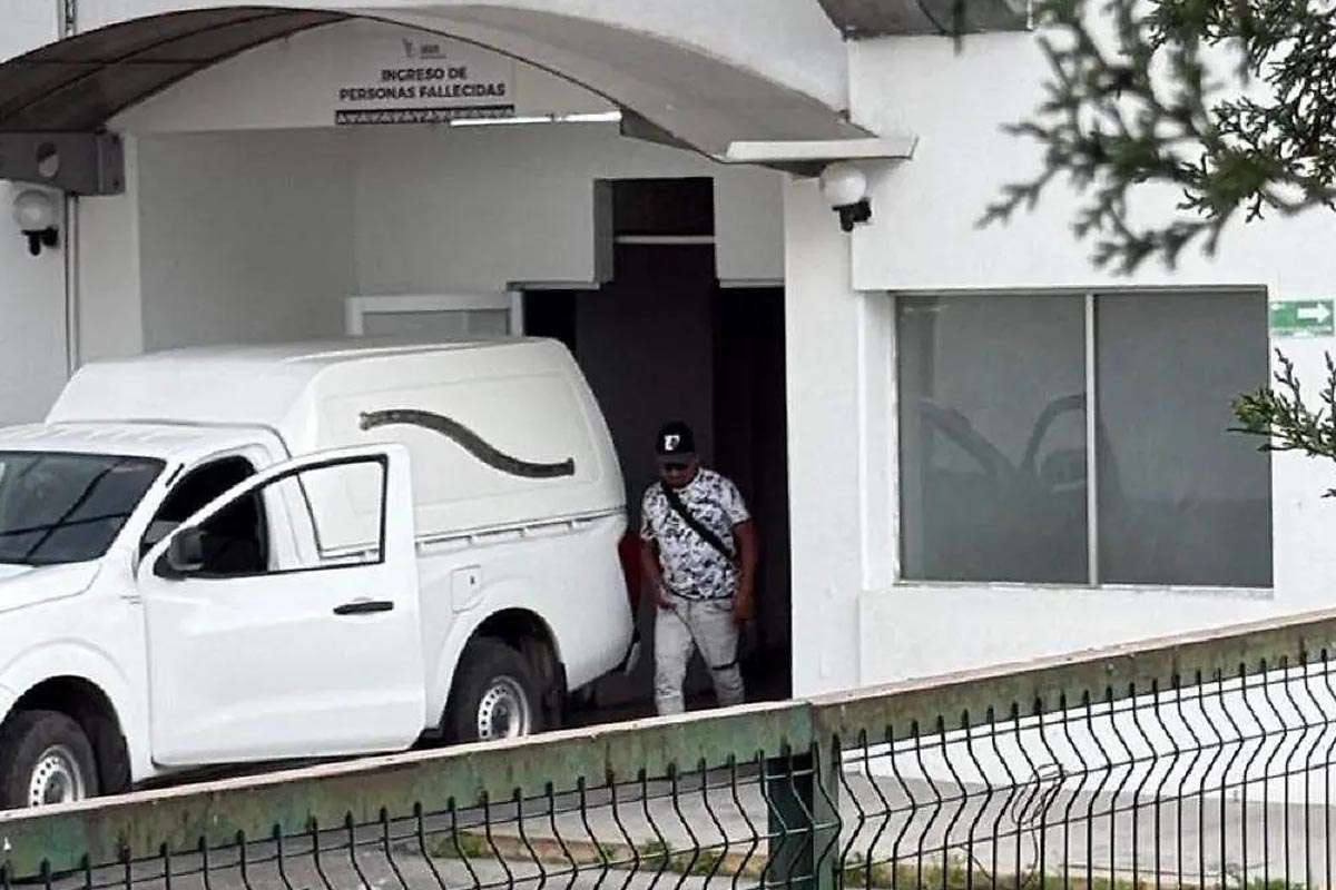 Tensión en SEMEFO: Enfrentamiento entre funerarias en Puebla
