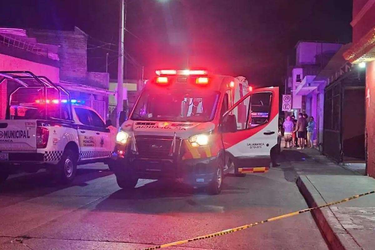 Violencia en una funeraria donde un ataque armado deja una víctima fatal