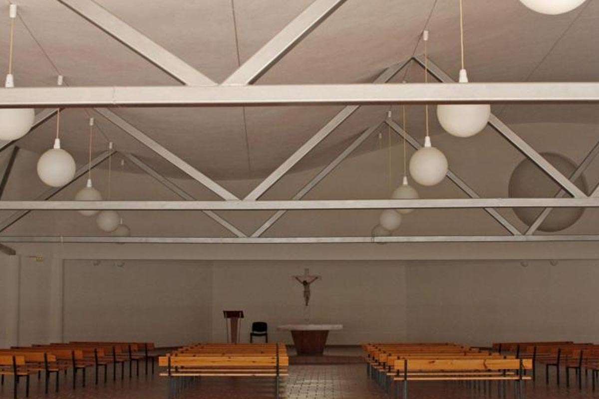 Ciutadella responde a las quejas mejorando la sala de despedidas del cementerio