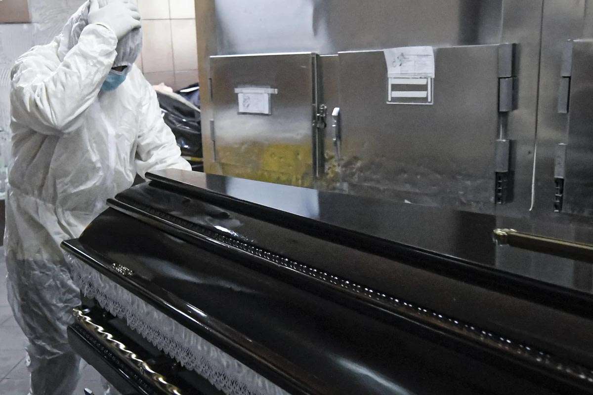 Macabro descubrimiento en Colorado: 20 cuerpos en descomposición encontrados en funeraria tras 15 años