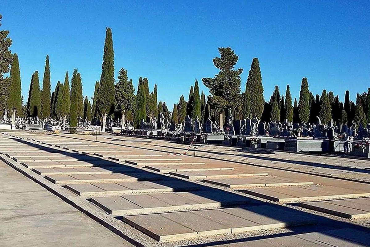 Valdepeñas ajusta tarifas funerarias y ofrece apoyo a los más vulnerables