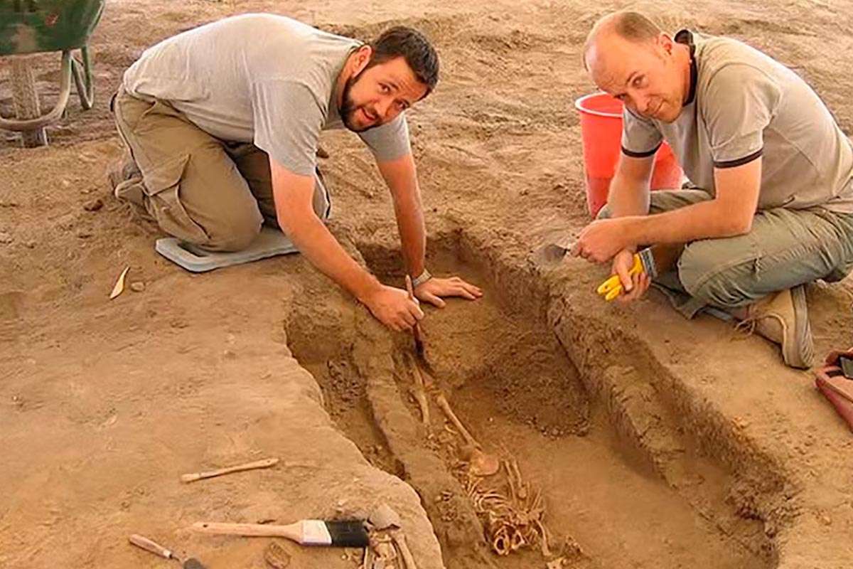 Descubriendo la Casa de los Muertos: Un Vistazo al Pasado en Çatal Hüyük
