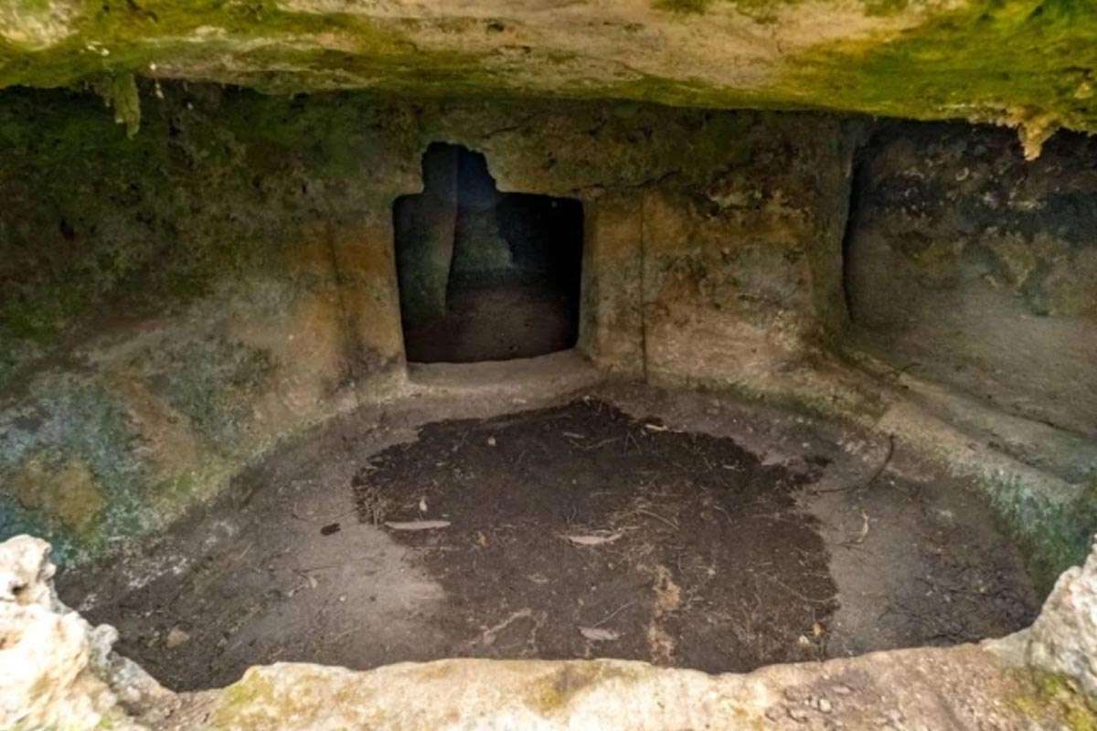Las misteriosas Domus de Janas de Cerdeña: un legado del Neolítico que perdura