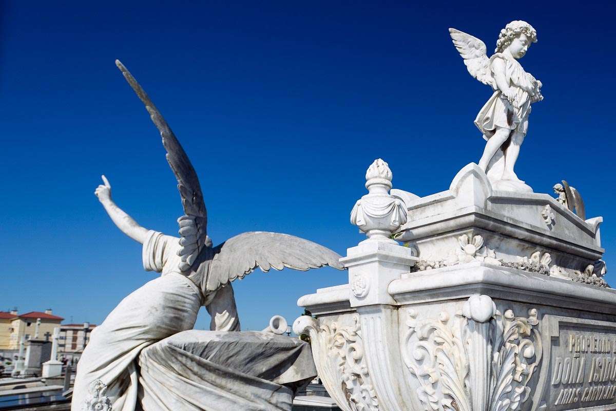 Sindicato Avanza exige transparencia en la gestión del cementerio de Avilés