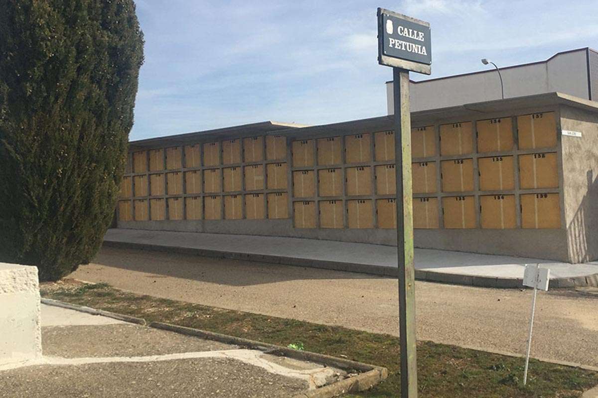 Aranda de Duero responde a la demanda: licitan nuevas sepulturas y columbarios