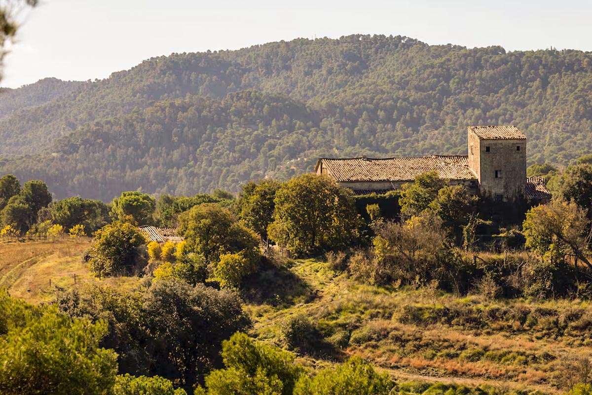 Monistrol de Calders, el pueblo que acoge el primer cementerio feng shui de España