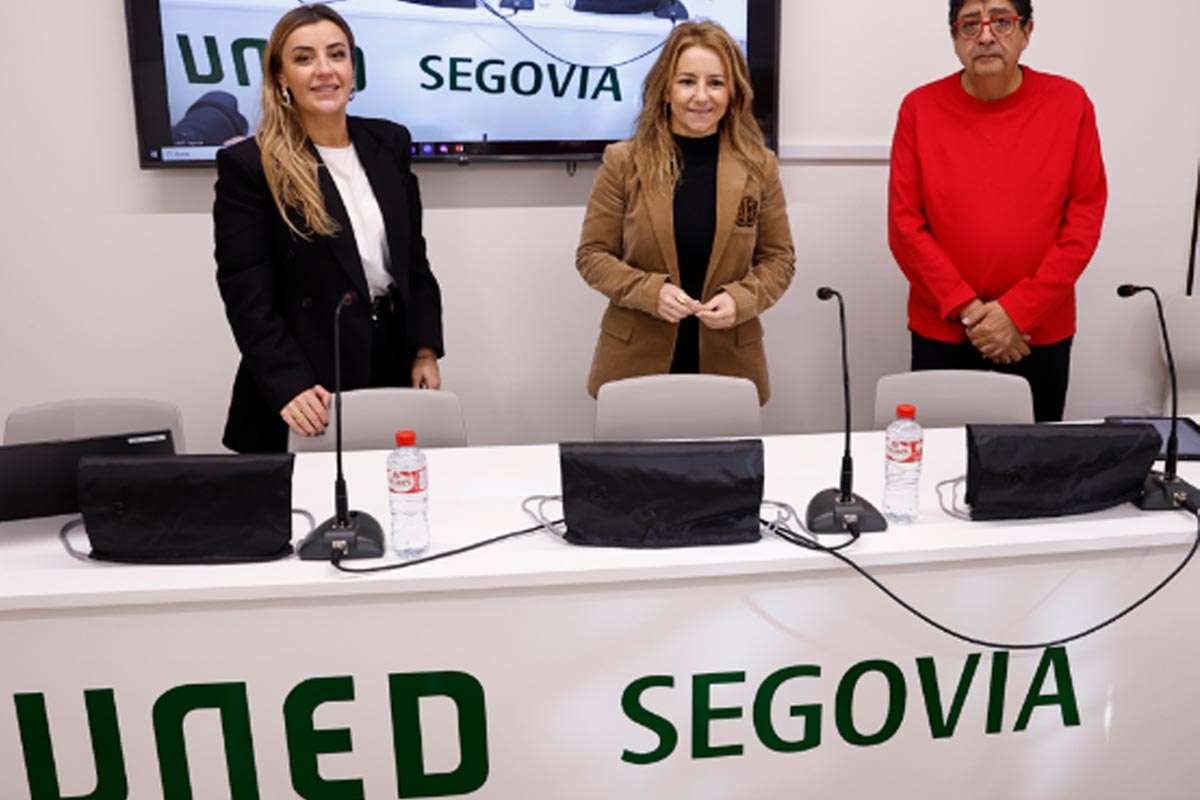 Reflexiones sobre la soledad en un curso que invita al diálogo y la comprensión