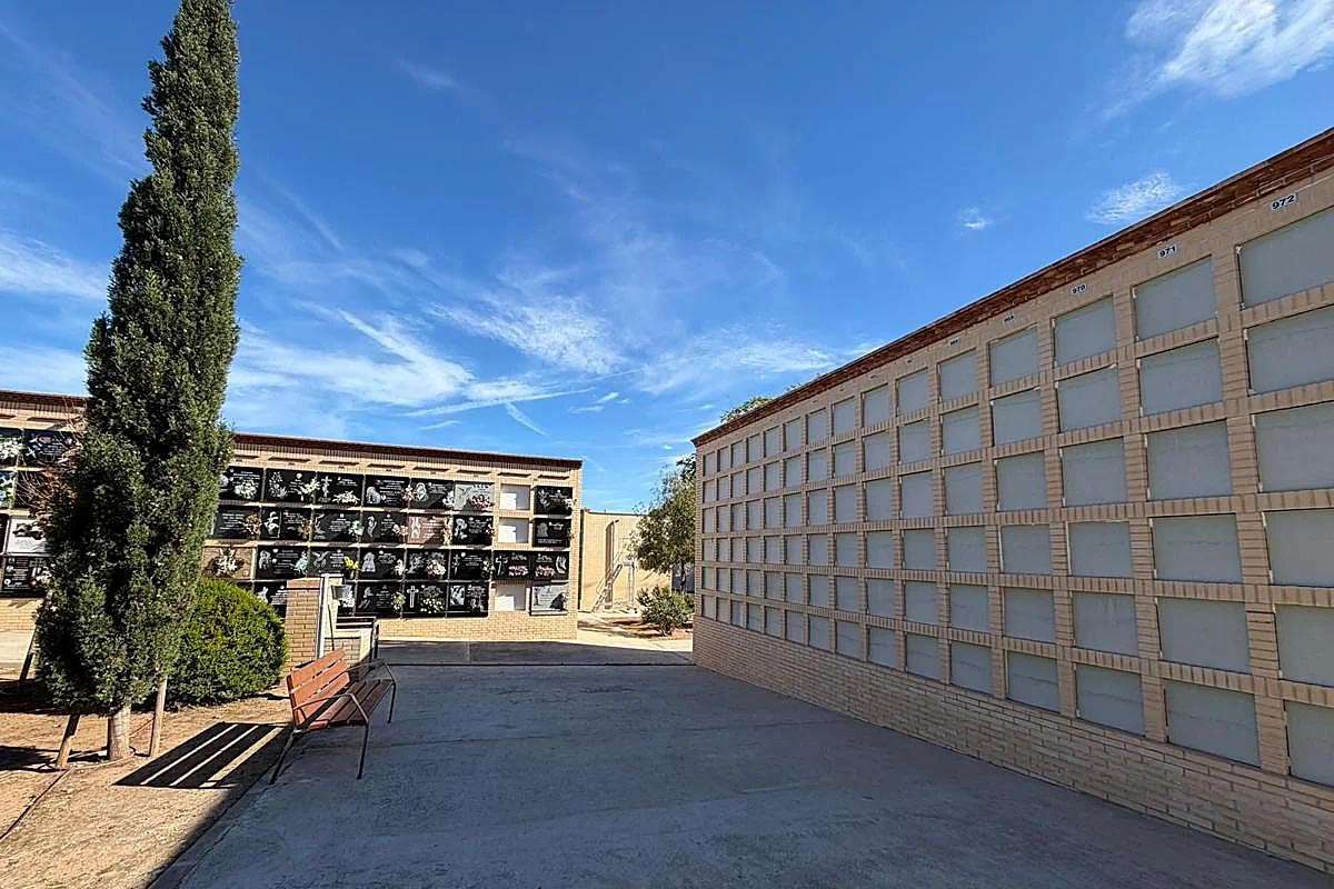 Paterna responde a su crecimiento poblacional con la ampliación del cementerio municipal