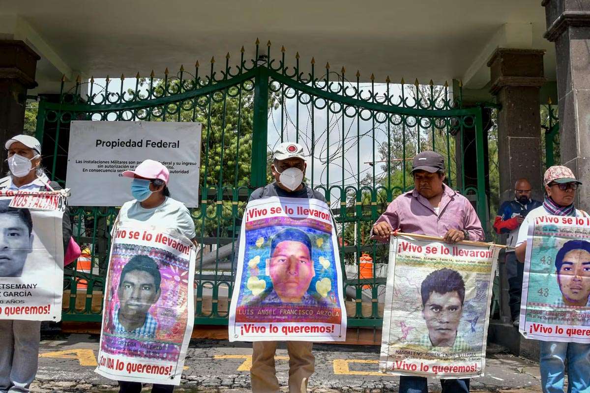 Misterio y dolor: La teoría de las funerarias revive en el caso Ayotzinapa